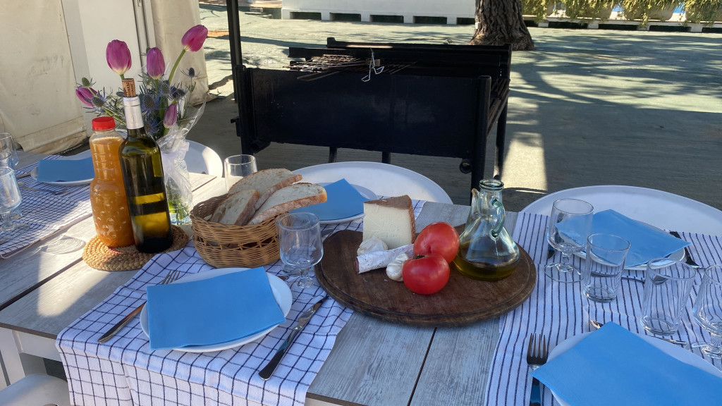 Zona de Barbacoa y Juegos Infantiles